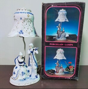 西洋スタンド フロアスタンドPORCELAIN FIGURINE LAMP 照明 ライト アンティーク インテリア 陶器人形 電気スタンド