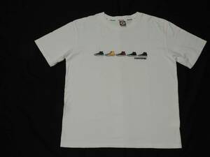 ♪♪converseのカラフルスニーカーとロゴ刺しゅうデザイン白の半袖Tシャツ☆XLサイズ☆コンバース☆