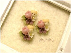 akahika*樹脂粘土花パーツ*ちびくまブーケ・カップ咲薔薇と小花・ピンク