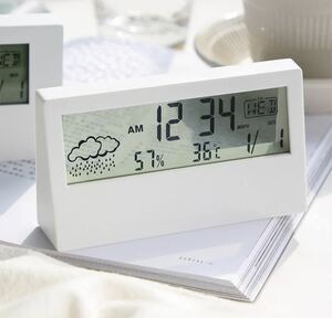 【新品未使用】【送料込】高機能デジタル気温湿度計時計メーター赤ちゃん（ホワイト）