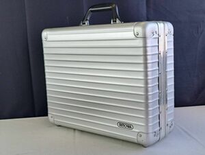 RIMOWA リモワ あえてキャスター無し（樹脂製）/ 旅行 スーツケース レトロタイプ 希少