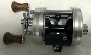 1円スタート！ Abu Garcia Ambassadeur 2601C IAR左ハンドル 中古品 ABU アブ ガルシア アンバサダー SAURUS 刻印070009/45 中古品