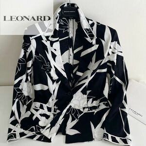 A10超美品●LEONARD PARIS●贅沢セレブ　白花柄　フラワープリント●ジャケット レオナール レディース フォーマル　旅行　おでかけ