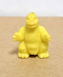 ポピー　怪獣消しゴム　ゴジラ（小）　きいろ 　現状品2