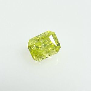 ０．０５５ct　ＦＡＮＣＹ　ＩＮＴＥＮＳＥ　ＹＥＬＬＯＷ　ＧＲＥＥＮ　ＳＩ２　ラディアント　イエローグリーン　ダイヤモンドルース