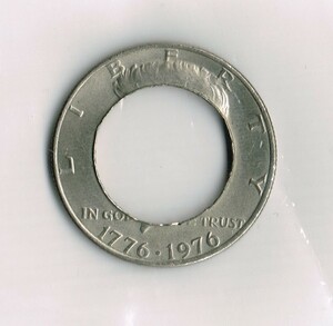 ケネディー ハーフダラー 中空ギミックコイン 【建国200年】1776-1976 Bicentennial Kennedy Half Dollar　w/hole