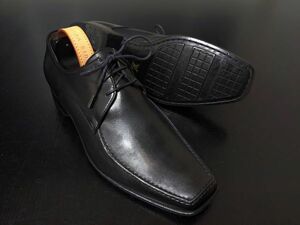 極美品 使用回数少 ヴィトン 6.5 LOUIS VUITTON ♯BA0032 2アイレット ドレスシューズ 黒 8613