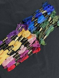 DMC 刺繍糸　32色 刺しゅう糸 ハンドメイド　クロスステッチ　ミサンガ Cotton Embroidery Floss Made in France 32pcs 手芸 コスモ 