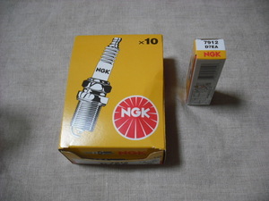 5本まで送料300円　新品　日本製　国産　NGK　スパークプラグ D7EA