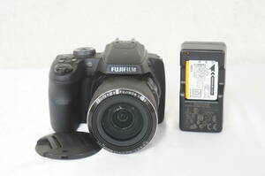 ⑤ FUJIFILM 富士フイルム FinePix SL1000 デジタルカメラ バッテリー 充電器付き 2204236021