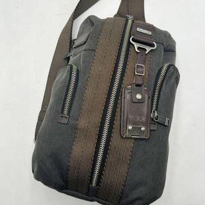 1円 【激レア】 トゥミ TUMI ショルダーバッグ ボディバッグ デニム ブラック 黒 ダークブラウン 茶色 メンズ レディース