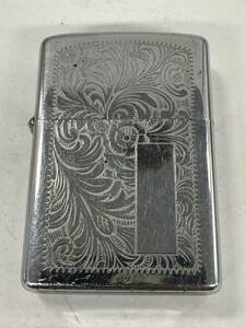 【4M35】 1円スタート ZIPPO / /// // ジッポー 唐草 ベネチアン 花柄 火花確認済み シルバーカラー オイルライター 喫煙具 