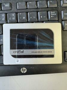 Crucial CT500MX200SSD1 500GB 2.5インチ　SATA　使用時間686h