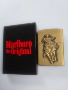 タバコ銘柄　Marlboro マールボロ　オリジナルジッポー　１９９９年製　未使用ZIPPOです