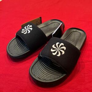  定価4,400円　27㎝　NIKE　ナイキ　サンダル　VICTORI ONE NN SLIDE　ビクトリーワン スライド　新品　黒　ベナッシ　BENASSI　