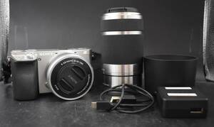 W3-36 SONY ソニー α6000 APS-C / SELP1650 / SEL55210 / ALC-SH115 / ミラーレス 一眼カメラ 動作品 バッテリー 充電器付　現状品