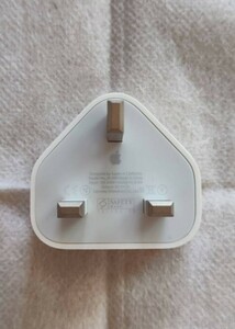 【新品未使用】イギリス・香港旅行必須　Apple iPad Mini2 ACアダプター