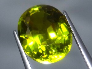 12.55ct 新品・５色以上の変化が見られる不思議な人工宝石ナノズルタナイト 最新ナノテクノロジー製造品 