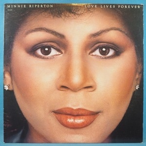 ■MICHAEL JACKSON,STEVEI WONDER他歌参加!★MINNIE RIPERTON/LOVE LIVES FOREVER★送料無料(条件有り)多数出品中!★オリジナル名盤■