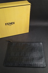 美品 FENDI フェンディ ズッカ　クラッチバッグ セカンドバッグ FFロゴ モノグラム メンズ ブラック 黒 レザー