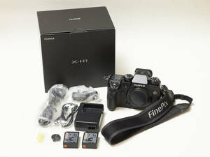 【極上美品】 FUJIFILM 富士フイルム X-H1 ボディ バッテリーx2 X-H2 X-T4 X-T5