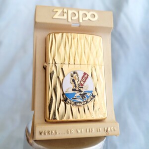 1111円～ ZIPPO 超希少 イタリック 1979年製 ゴールド GOLD Color ホワイトケース 未使用 SOLID BRASS ジッポー オイルライター USA