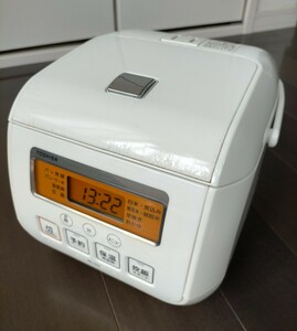 東芝 TOSHIBAマイコン炊飯器 3合炊き RC-5SJ 白/調理器具、1人暮らし、ご飯、 マイコン炊飯ジャー