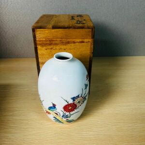 ★ 酒井田柿右衛門 十三代 色絵 花器 花瓶 共箱 梅鳥文 骨董品 口径3cm 高さ13cm