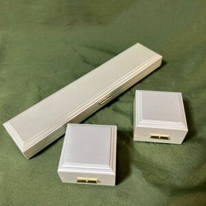 【YOS3896A1】 アクセサリーボックス 3個 ネックレスケース リングケース 白 ホワイト 収納 BOX 【中古品 現状渡し】