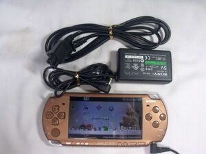 ☆SONY PSP-2000(シャンパン・ゴールド) 動作問題なし 電源コード・ゲーム付