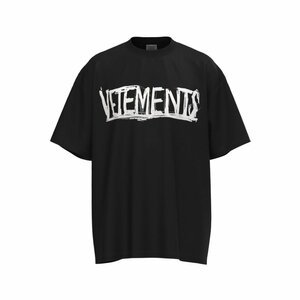 【VETEMENTS】WORLDTOUR ロゴTシャツ ブラック 半袖 Tシャツ 丸襟 カジュアル 夏 カットソー Lサイズ