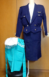 日本航空　CA制服セット　７代目　上着＋ベスト＋スカート＋ブラウス２枚＋エプロン　JAL　キャビンアテンダント　スチュワーデス