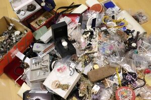 解体屋さんからの買取品 腕時計やアクセサリー 買い取ったまま出品 超大量 総重量約22kg n564