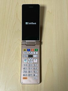 1円スタート☆彡 シャープ SIMフリー かんたん携帯11 A207SH [8GB] SoftBank ゴールド【使用少】Z4