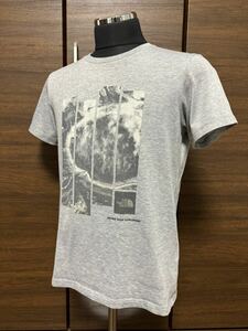 THE NORTH FACE(ザ・ノースフェイス） S/S ノースフェイス プリントTシャツ NT31510Z グレー M 限定モデル GOLDWIN正規品