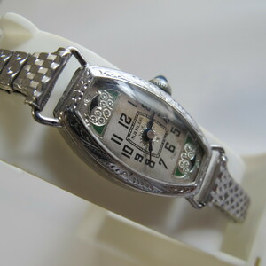 43レディース　アンティーク手巻き腕時計Sabler 銀色　14金　 　スイス製　　ＵＳＥＤ