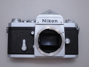 ニコン Nikon フィルム一眼レフカメラ ボディ シルバー F　アイレベル