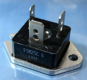日立 FSM25C6 トライアック (600V/25A) [B]