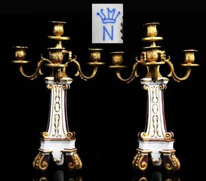 鎌倉某旧家の蔵出品 フランス 真鍮飾 陶器のエレガントな燭台一対[6374wi]