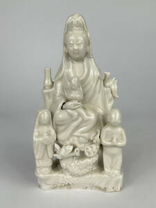 中国美術　清早期　清朝　徳化窯白磁観音像　人形　唐物　古物保証　コレクター放出　2421SC8