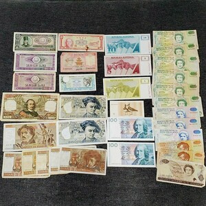 外国紙幣　旧紙幣　計３３枚　台湾　ニュージーランド　フランス　イタリア　スロベニア　ルーマニア　リトアニア　ネパール　スウェーデン