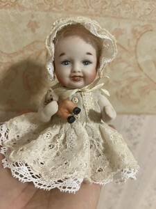 手の平サイズの赤ちゃん＆ミニベア　オールビスクベイビー　13㎝　ビスクドール　アンティークドール 人形 レトロ