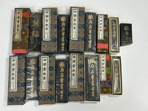 中国墨 九点一括　鉄斎翁書画寶墨　熊猫　万寿無疆　上海墨厰出品　重さ492g 文房具　墨　書道具　a04301