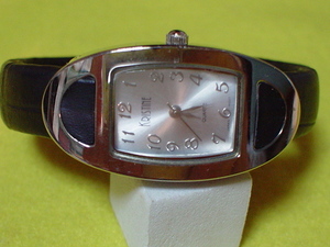 KRISTINE　女性用腕時計　角型　ブレスレットタイプ