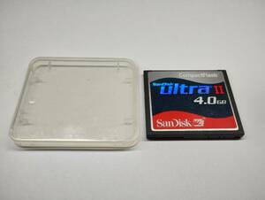 ケース付き　4GB　SanDisk　UltraⅡ　CFカード　フォーマット済み　メモリーカード　コンパクトフラッシュカード