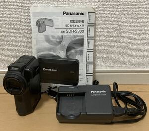 【1円スタート】Panasonic●パナソニック●SDビデオカメラ●SDR-S300●LEICA DICOMAR/f=3.0〜30mm/1:1.8●OPTICAL ZOOM 径37mm●ブラック