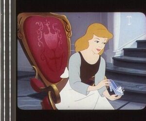 シンデレラ 35mm映画フィルム ウォルトディズニー アイリーンウッズ ウィリアムフィップス チャーミング王子 ★CINDERELLA 連続５コマ