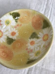 工房ゆずりは　瀬戸焼　食器　おしゃれ鉢　陶器　手描き　花柄　黄彩色絵花　女性に大人気　お買い得　大人気　入手困難