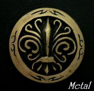 合金製フレア百合の紋章メタル コンチョ真鍮色/革財布カスタムパーツに