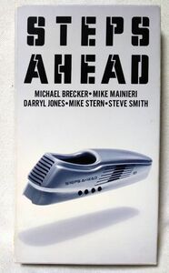 VHS STEPS AHEAD ★伝説ライブ!!★MICHAEL BRECKER / MIKE STERN etc 参加!! ★ レンタル盤ビデオ [7631CDN